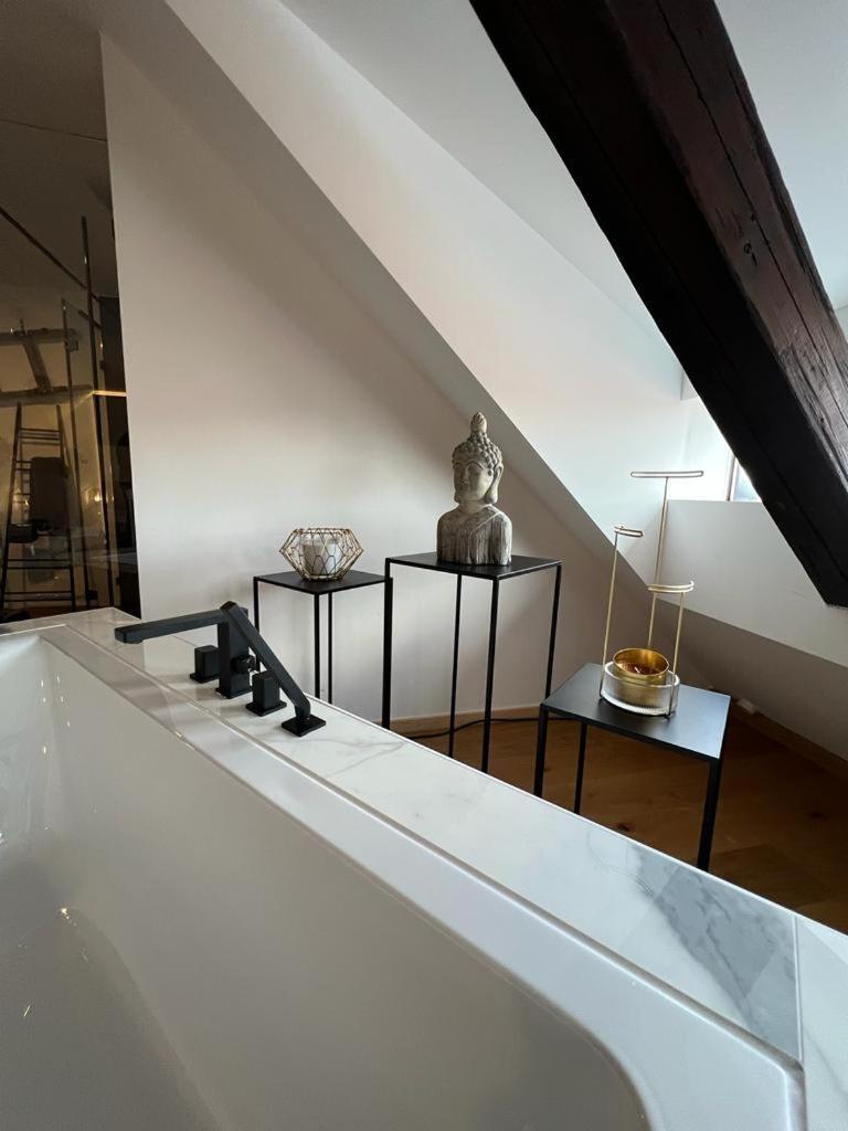 Unique Oldtown Apartment / Loft Нюрнберг Екстер'єр фото