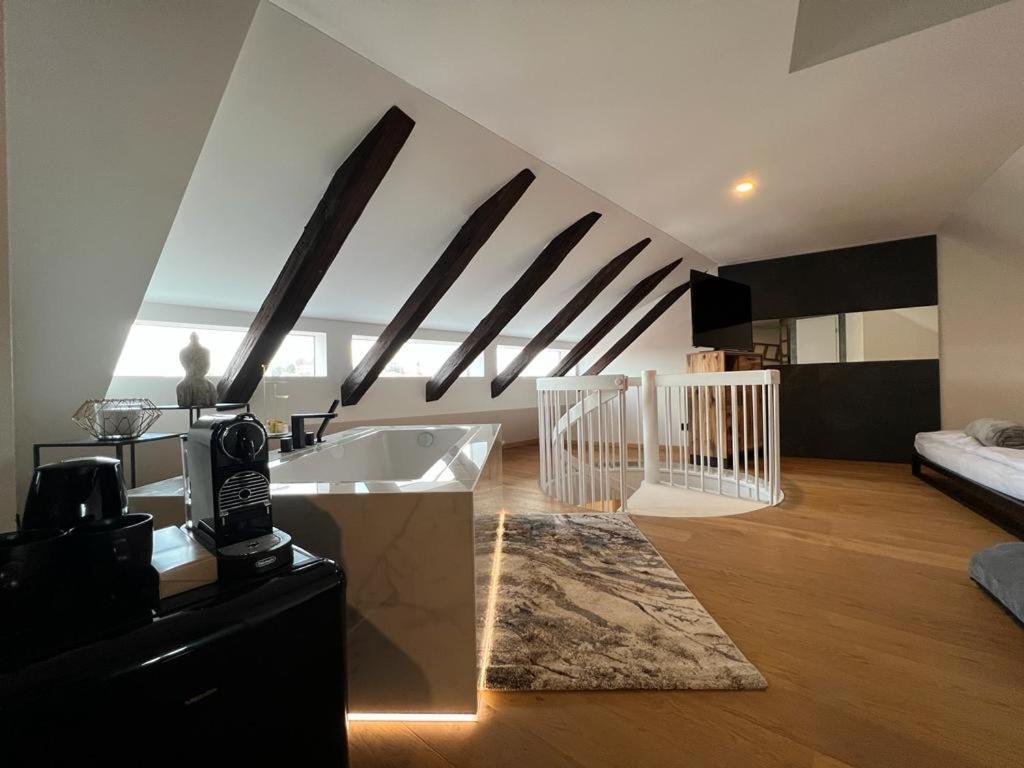 Unique Oldtown Apartment / Loft Нюрнберг Екстер'єр фото